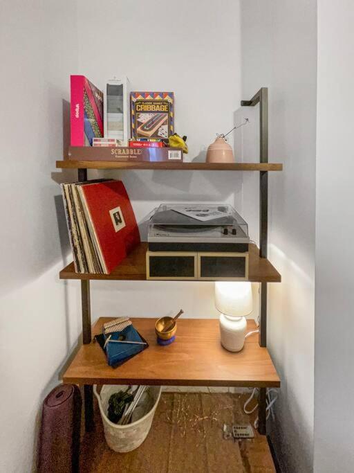 Breezy Hill Eccentric Studio Cottage Accord Ngoại thất bức ảnh